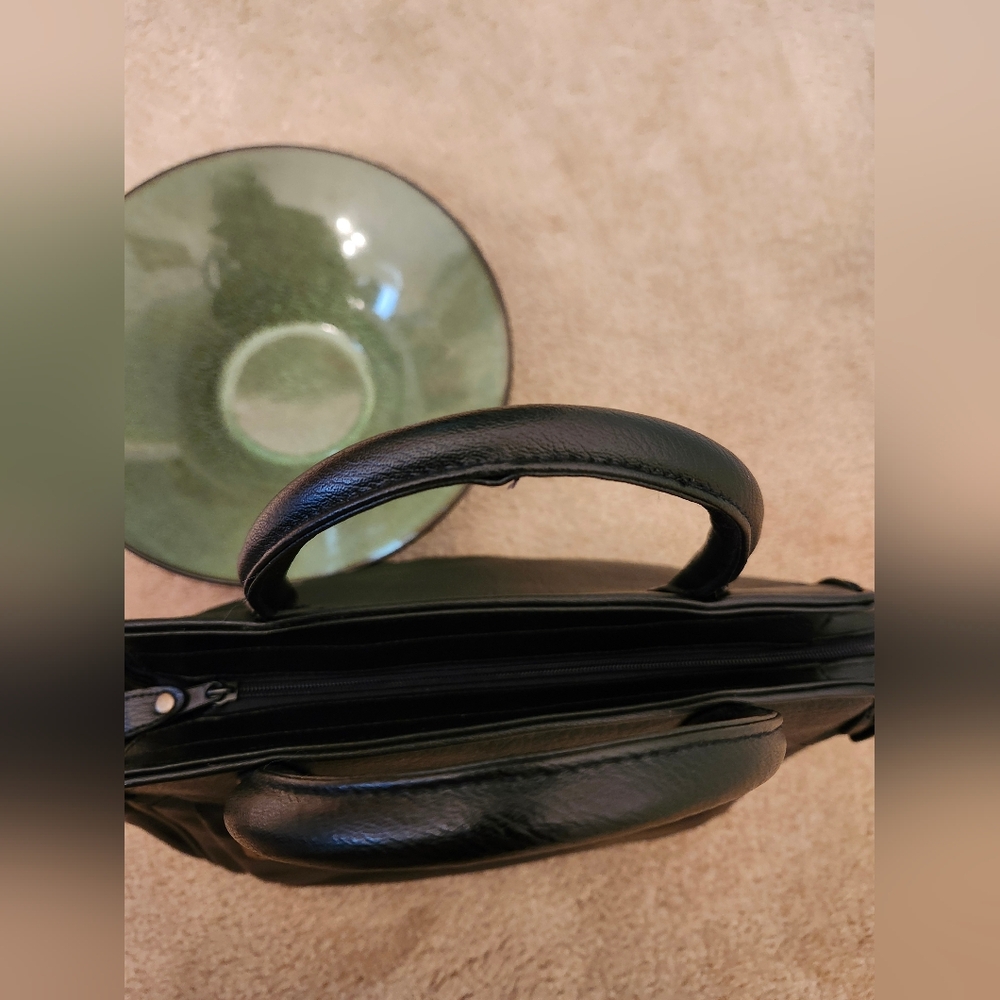 Capezio Black Crossbody Bag - Picture 5 of 11